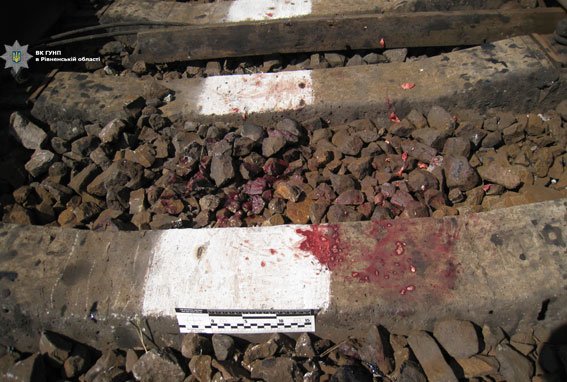 В Ровенской обл. мужчина покончил с собой, бросившись под поезд