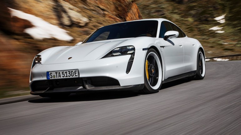 В Украине начали продавать электрокары Porsche стоимостью от 3,7 млн грн (ФОТО, ВИДЕО)