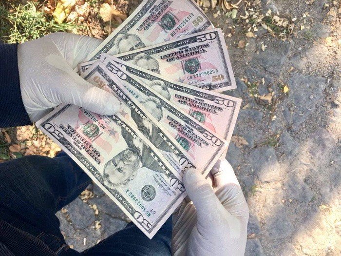 В Умани депутат требовал взятку от предпринимателя за разрешение на торговлю в период Рош Ха-Шана