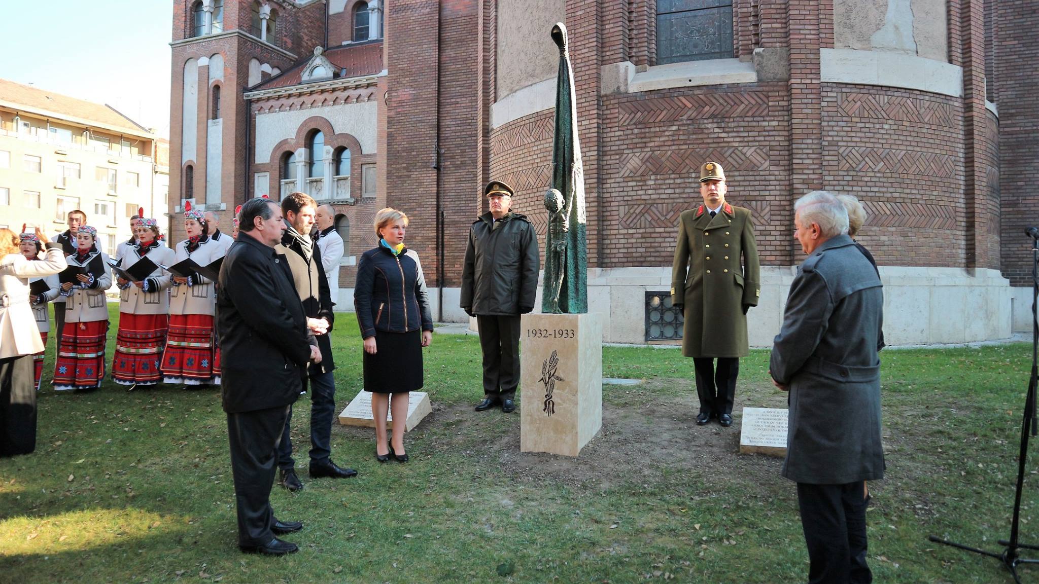 В Венгрии открыли памятник жертвам Голодомора в Украине 1932-1933 годов