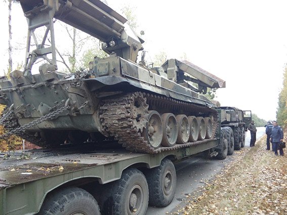 В Винницкой обл. пассажирский автобус врезался в военный тягач: 11 человек пострадали