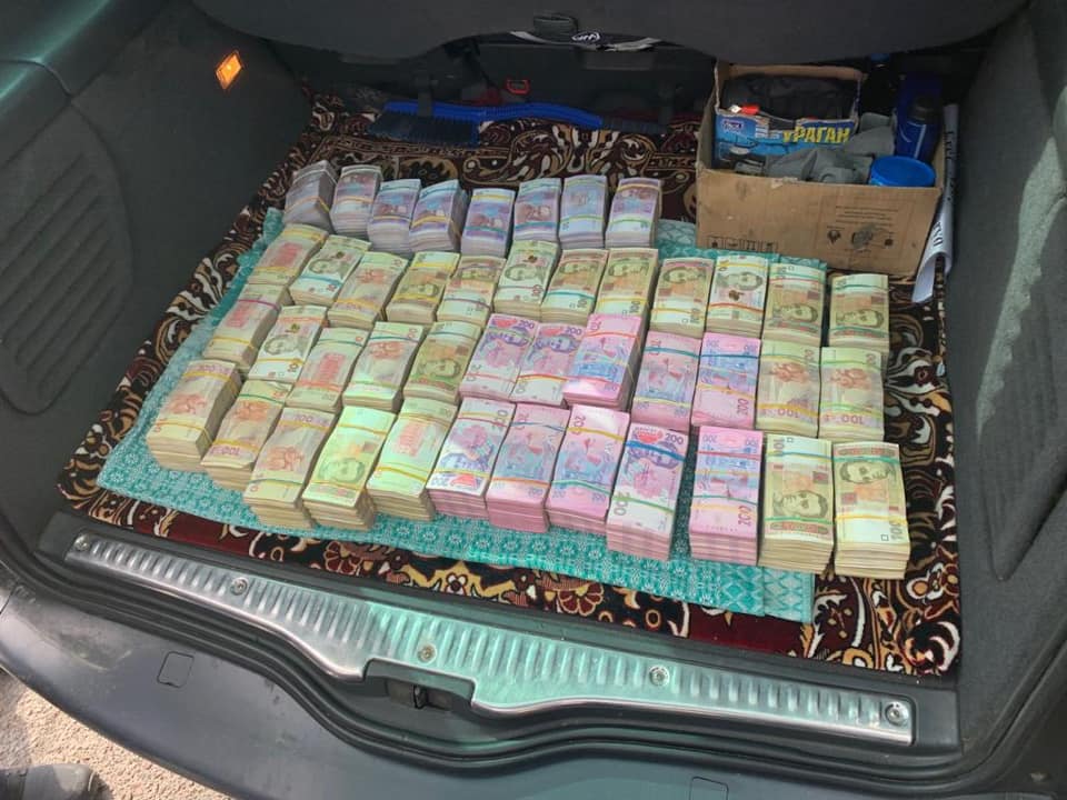 В Ровенской обл. правоохранители задержали участника сети подкупа избирателей, - Луценко