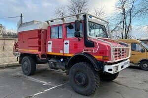 Из Марселя в Одессу привезли две машины "скорой" Из Марселя в Одессу привезли две машины "скорой"