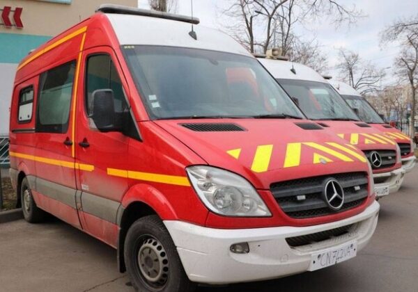 Из Марселя в Одессу привезли две машины "скорой" Из Марселя в Одессу привезли две машины "скорой"