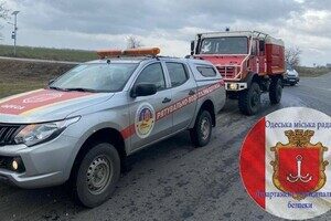 Из Марселя в Одессу привезли две машины "скорой" Из Марселя в Одессу привезли две машины "скорой"