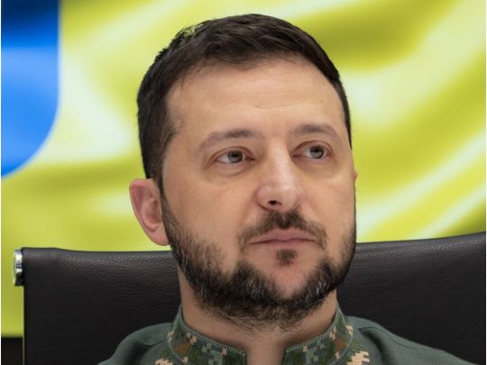 Держава допоможе випускникам шкіл та студентам з окупованих територій: Зеленський дав команду Міносвіти
