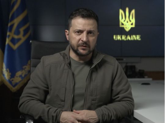 Кремль робить все для того, щоб ця війна закінчилася на полі бою, а не за столом переговорів, — Зеленський