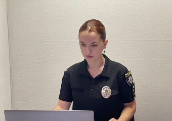 Пытался утопить собаку: одесситу сообщили о подозрении Пытался утопить собаку: одесситу сообщили о подозрении