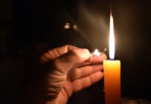 Пригодятся свечи: сотни домов Одессы в понедельник остались без света