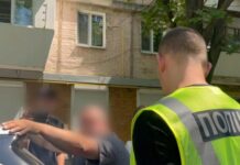 Три тысячи долларов за снятие с розыска: в Одесской области задержали заместителя начальника ТЦК