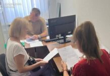 В Одесской области депутат поселкового совета распространяла пророссийские материалы: дело направили в суд