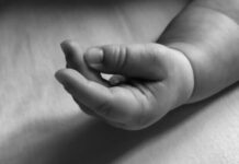 В Одессе женщина выбросила новорожденного из окна многоэтажки