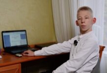 В Одессе подросток с ДЦП создал учебник физики для учителей