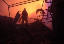 Ночной обстрел Одессы: получили повреждения дома, травмировались люди
