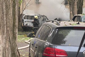 РФ атаковала Одессу дронами: обломки БпЛА упали на дом, пострадали люди (обновлено) РФ атаковала Одессу дронами: обломки БпЛА упали на дом, пострадали люди (обновлено)